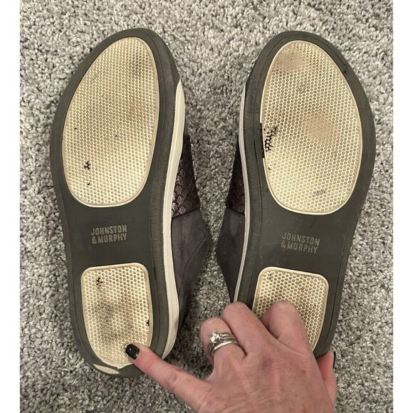 Johnston Murphy Women's Slip On Sneakers‎ Sz 6M Gray Suede Reptile Comfort Shoes - Picture 13 of 14